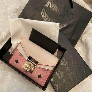 Mcm wallet
